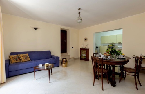 Noto Historic Centre House | Elegant apartment, in the heart of the historic center of Noto, for 2 to 6 guests