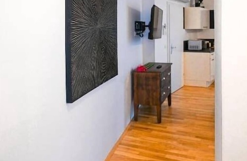 Margareten Apartment | Elegant Apartment Naschmarkt