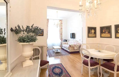 Pistoia Apartment | Elegant Apartment, Pistoia city centre near Florence and Pisa