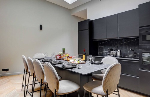 Quartier Sainte-Avoye Apartment | Elegant apartment with AC - 3BR/10P- Le Marais