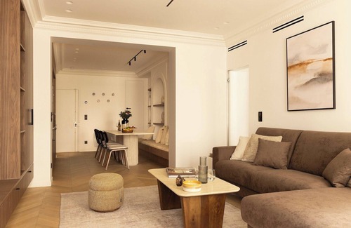 Paris City Center Apartment | Elegant appt- AC-2BR-6P- Musée du Louvre