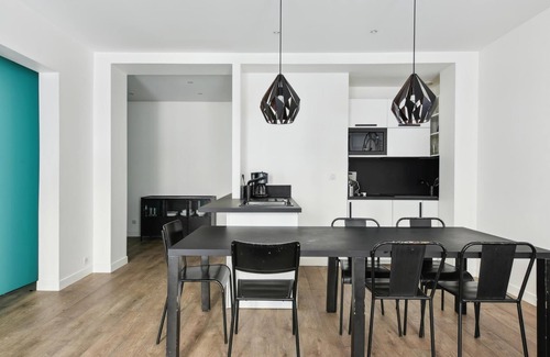 Quartier de la Place-Vendome Apartment | Elegant apt in Concorde district of Paris