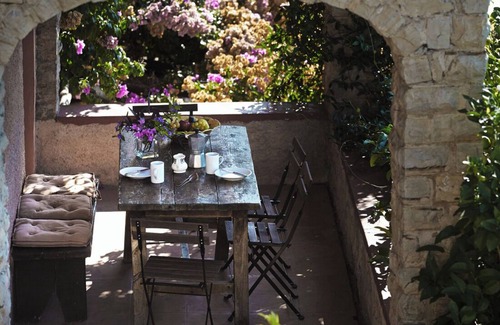 Camaiore House | Elegant artistic house