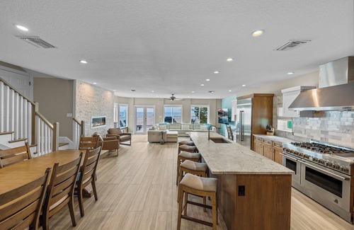 Redington Shores House | Elegant Beachfront Home w/Private Pool & Parking