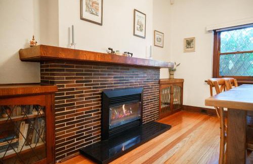 Caulfield North House | Elegant Caulfield North Family Home