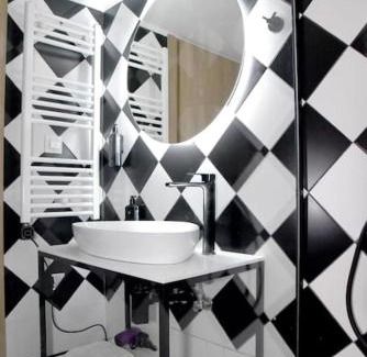 Pangrati Apartment | Elegant Central 2BR & 2 Ensuite Baths, Near Metro