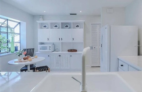 Indian Beach Sapphire Shores House | Elegant Coastal Escape in Indian Beach Sapphire Shores Sarasota with pool.