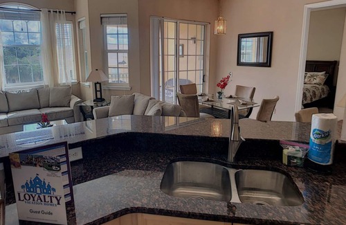 Loughman Condo | Elegant Condo w/Pool View Balcony Resort Pool & Gym. Near Disney/Shops