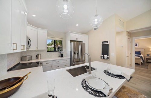 Hunt Club Cottage | Elegant Cottage With Stunning Golf View at PGA National