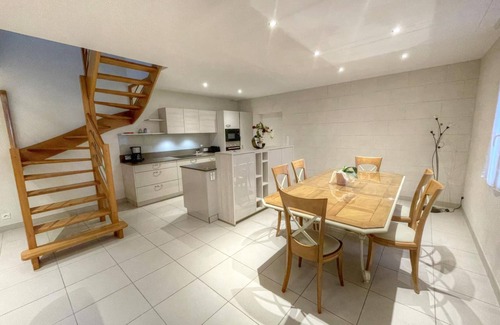 Thesee Cottage | Elegant cottage with AC, garden and Wi-Fi near Castles and Beauval Zoo