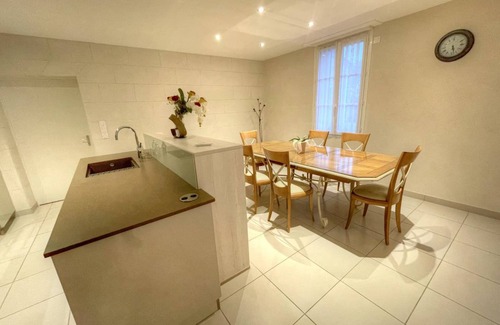 Thesee Cottage | Elegant cottage with AC, garden and Wi-Fi near Castles and Beauval Zoo