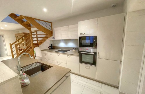 Thesee Cottage | Elegant cottage with AC, garden and Wi-Fi near Castles and Beauval Zoo