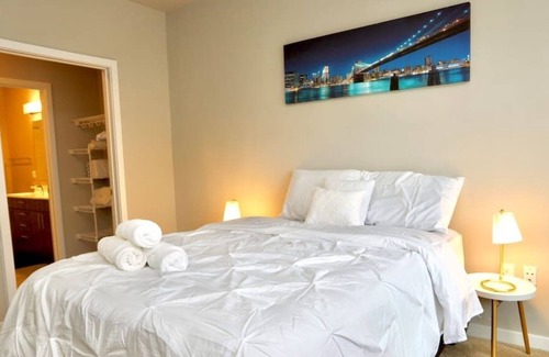 Fairfax Apartment | Elegant Deluxe with pool, Fairfax Free Parking