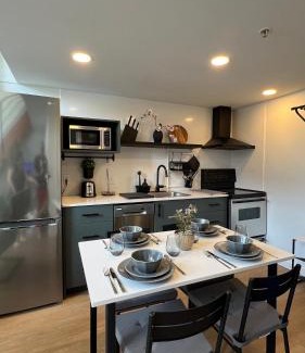 Downtown Vancouver Apartment | Elegant Downtown Vancouver Loft