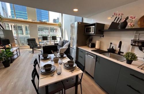 Downtown Vancouver Apartment | Elegant Downtown Vancouver Loft