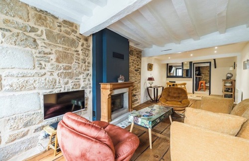 Guingamp Apartment | Elegant Duplex sur 4 Niveaux au Coeur de Guingamp