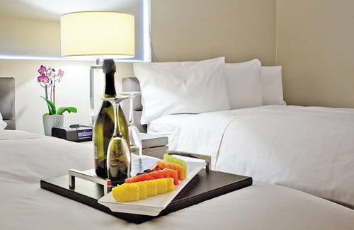 Sunnyvale West Hotel | Elegant Escape | 1 Unit | Sunnyvale Stay