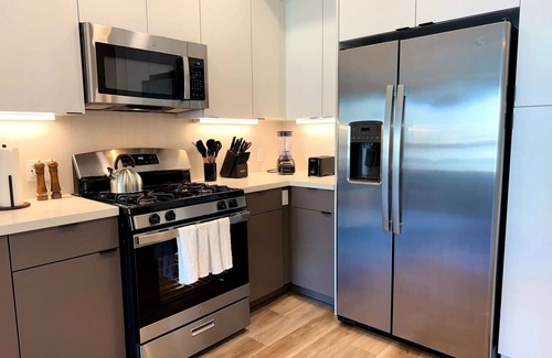 Lyon Street Apartment | Elegant Escape 10 Min from Disneyland (Pool & GYM)