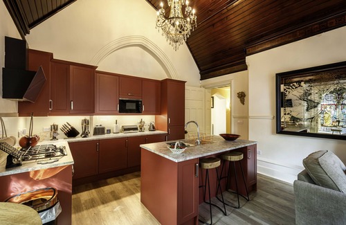 The Park Apartment | Elegant ground floor flat, The Park neighbourhood