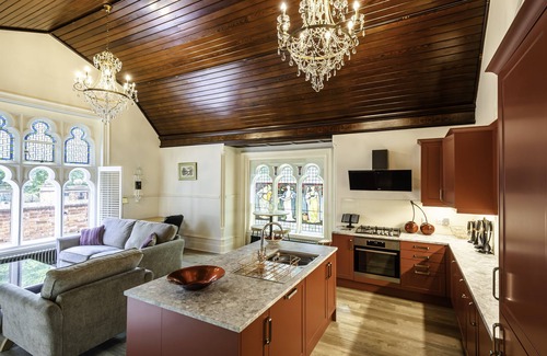 The Park Apartment | Elegant ground floor flat, The Park neighbourhood