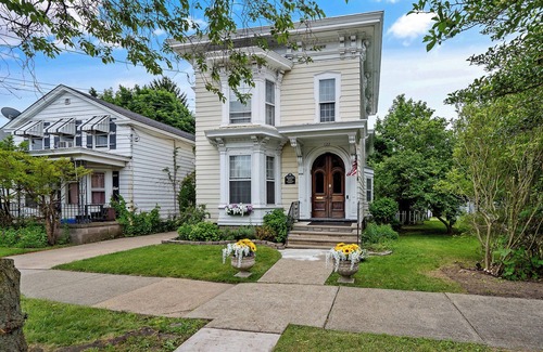 Oswego House | Elegant historical mini-mansion great location with large deck, BBQ & pool table