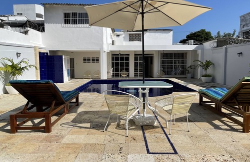 Crespo House | Elegant house with outdoor pool