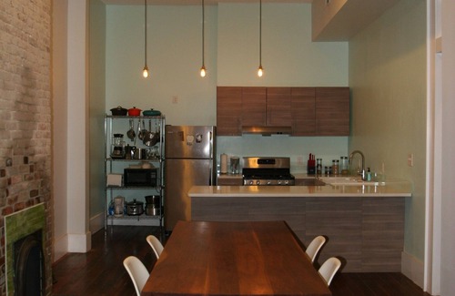 Faubourg Lafayette House | Elegant home steps from St. Charles Ave, parades, and downtown attractions.