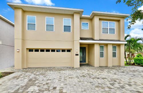 West Kissimmee House | Elegant Home With Private Pool, Waterpark & Resort Access Near Disney At Encore Resort - 7610Wi