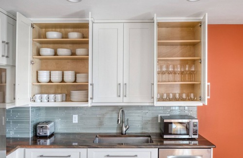Jamaica Plain Apartment | Elegant Jamaica Plain 3BR w/W/D, nr Olmstead Park, by Blueground