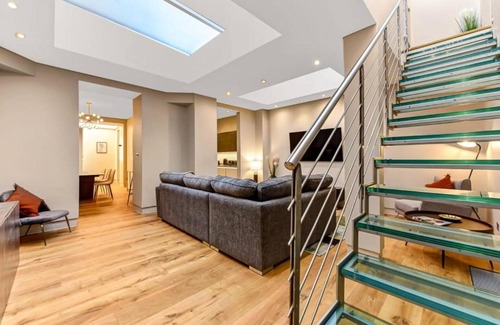 Queen's Gate House | Elegant Kensington House by Terlon