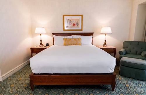 Civic Core Hotel | Elegant King Suite at Westgate Hotel, Poolside Ambience, Central San Diego