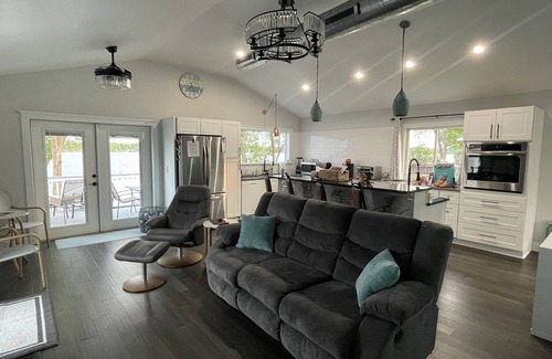 Tomah House | Elegant Lake Home with Hot Tub