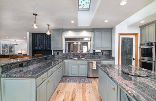 Skyland House | Elegant Lake Tahoe Home. W/Private Hot Tub- #SK118