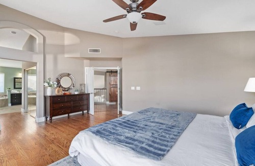 Arrowhead Lakes House | Elegant Lakeside Property w/Hot tub & Private yard