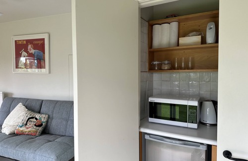 St. Mary's Bay House | Elegant light-filled retreat - minutes to city, Ponsonby, harbour and cafes.