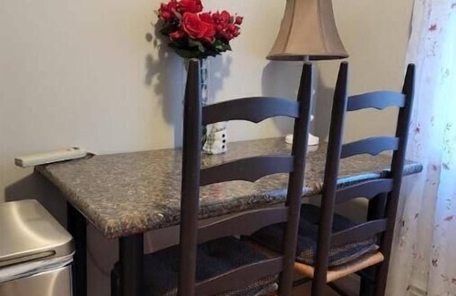 Deering Apartment | Elegant Lodging in the Woods ~ Privacy & Comfort! Your Home Away from Home!