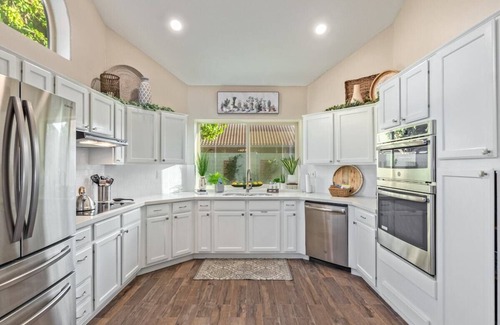 Estate La Colina House | Elegant Luxury Villa w/Heated Pool Outdoor Fun