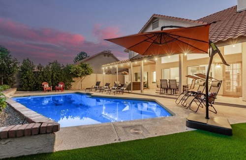 Estate La Colina House | Elegant Luxury Villa w/Heated Pool Outdoor Fun