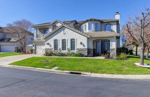 North Natomas House | Elegant Mediterranean Hotel Style Home W/Hot Tub!