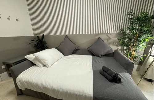 Salario Apartment | Elegant modern apartment in the center of Rome, you can visit Rome on foot