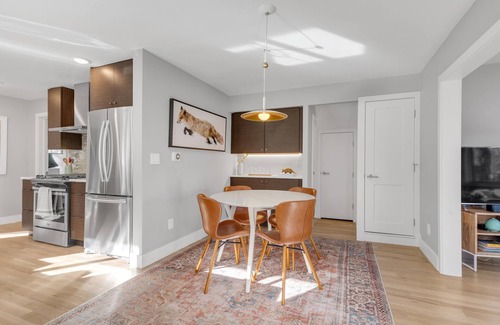 Mapleton Hill House | Elegant, Modern Living in Mapleton Hill - Garage + EV Charger Available