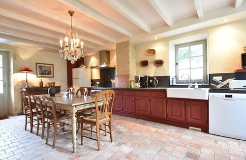 Ponts sur Seulles Villa | Elegant Normandy Retreat