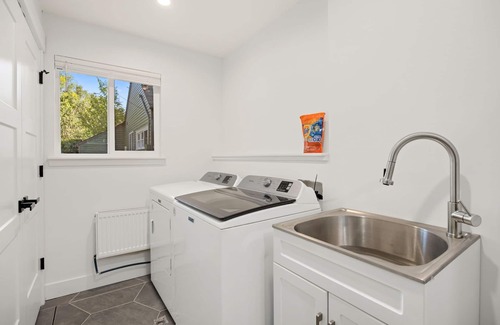 University Park House | Elegant Old Town Charm – Walk to Csu and Downtown