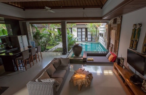 Padangsambian Klod Villa | Elegant Open Style Private Villa near Seminyak 2BR