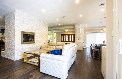 Arcadia House | Elegant Retreat with a Refreshing Pool