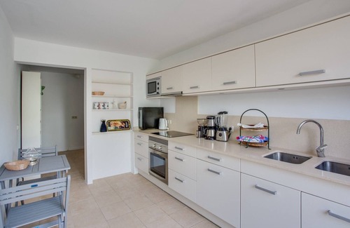 Provensals House | Elegant Sea-View Villa Terrace