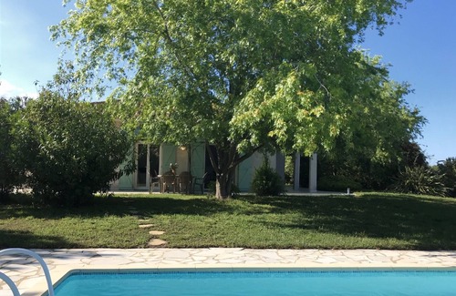 Solaro House | Elegant seaside villa with private pool surrounded by a 2000m2 garden