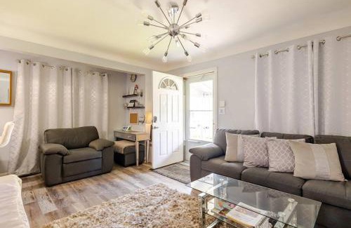 Wyandotte House | Elegant Serene Escape in Wyandotte