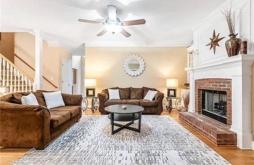 Conyers House | Elegant Southern Stay in Conyers