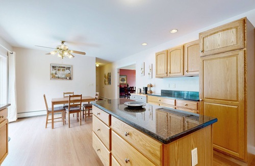 Steuben House | Elegant, spacious coastal home with sunset ocean views from an inviting deck